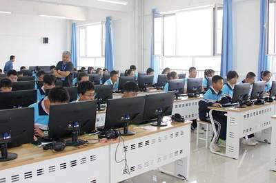 定边县2023年初中信息技术学业水平考试顺利完成，计算机信息技术咨询服务保障有力